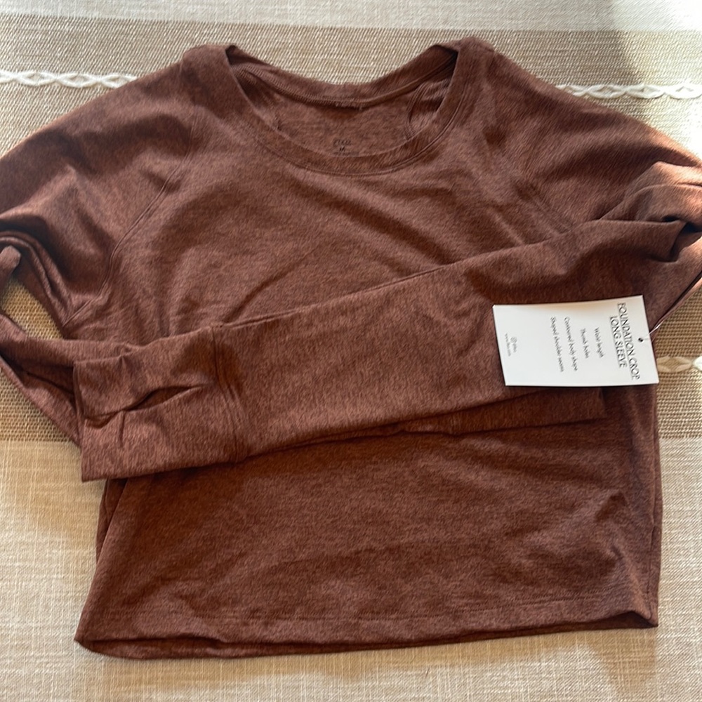 Fleo Foundation Longsleeve Crop Size Medium
